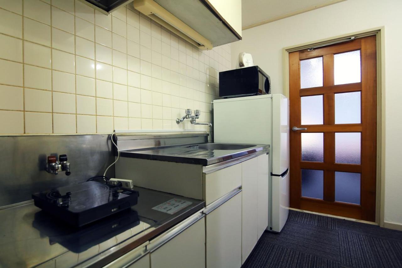 Апартаменты Heisiei House Shin-Okubo Free Wifi Токио Экстерьер фото