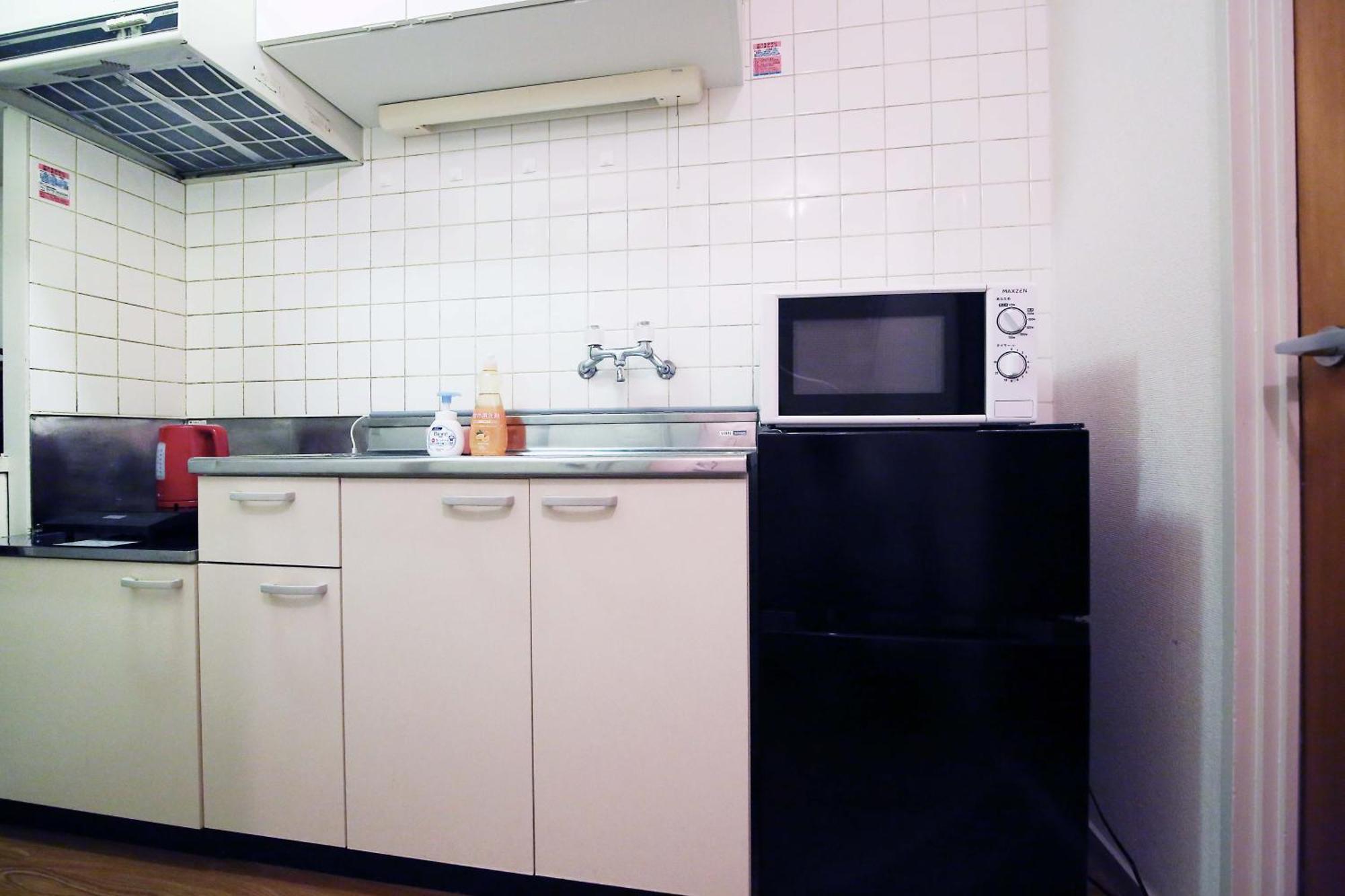 Апартаменты Heisiei House Shin-Okubo Free Wifi Токио Экстерьер фото